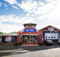 Mac's Melton - Accommodation Gladstone