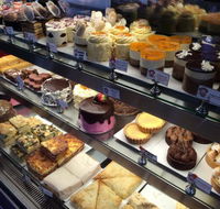 Wooden Spoon Cakes - Accommodation Gladstone