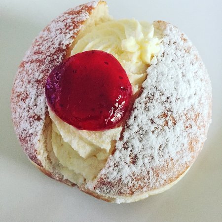 Daniel's Donuts - Accommodation Gladstone 0