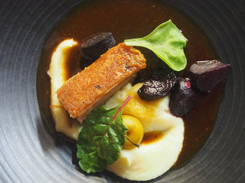 La Maison Restaurant - Accommodation Gladstone 0