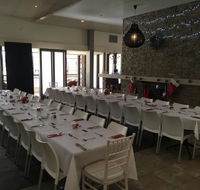 The Clubhouse Bar  Bistro - Accommodation Gladstone