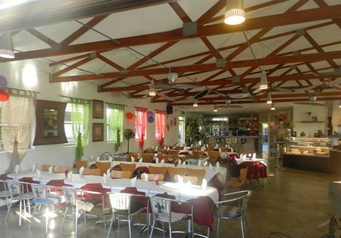 MexiCali Bar Y Taqueria - Accommodation Gladstone 4