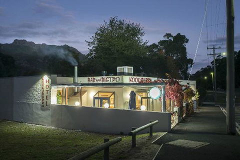 Kookaburra Hotel - Accommodation Gladstone 0