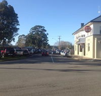 Longwarry Hotel - Accommodation Gladstone