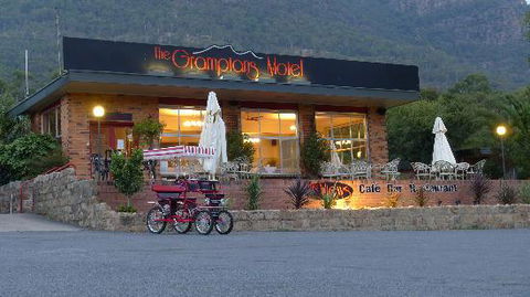 The Views Restaurant - Accommodation Gladstone 0