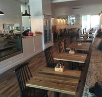 Woody's Cafe
