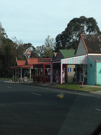 Briagolong Cafe - Accommodation Gladstone 0