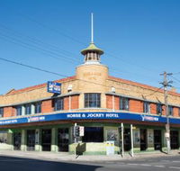 Horse and Jockey Hotel - Accommodation Gladstone