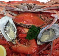 Smith's Seafoods - Accommodation Gladstone