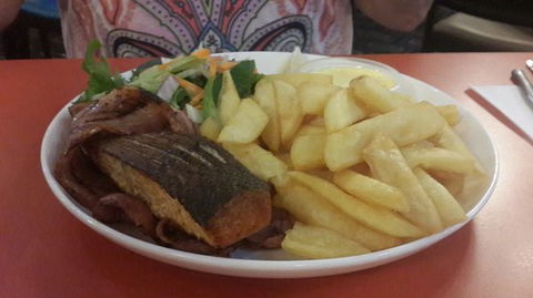 Blue Cattle Dog Restaurant - Accommodation Gladstone 0