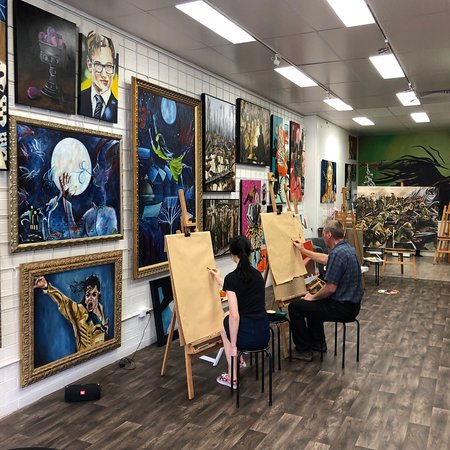Rabbit Books And Art House Studio - Accommodation Gladstone 0