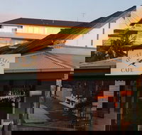 Queenscliff Cafe - Accommodation Gladstone