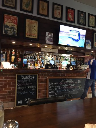 Hotel Dudley - Accommodation Gladstone 0