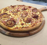 Pizza kitchen - Accommodation Gladstone