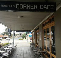 The Corner Cafe -Tatts Pub - Accommodation Gladstone