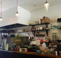 16 Feet Espresso - Accommodation Gladstone