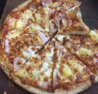 Crust Gourmet Pizza Bar Woolongong - Accommodation Gladstone