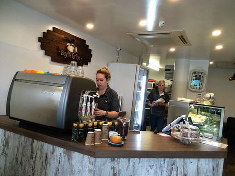 Baylis Grind - Accommodation Gladstone 0