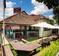 Farmers Home Hotel - Accommodation Gladstone