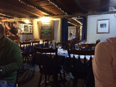 Green Herring Restaurant - Accommodation Gladstone 0
