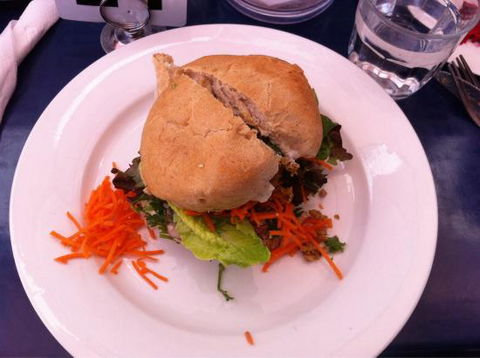 My Rainbow-Dreams Vegetarian Cafe - Accommodation Gladstone 0