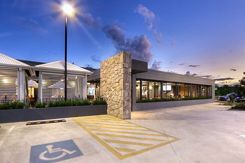 The Kooringal Hotel - Accommodation Gladstone 0