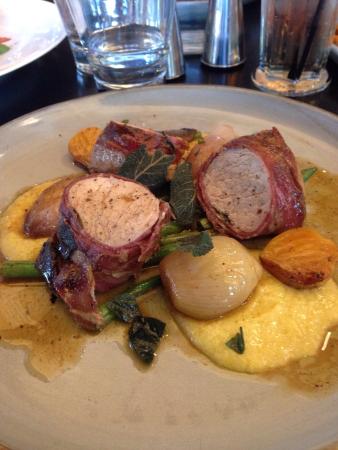 Belluci's Trattoria - Accommodation Gladstone 0