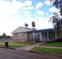 Goolgowi Ex- Servicemen's Memorial Club - Accommodation Gladstone