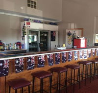 Ivanhoe hotel motel - Accommodation Gladstone