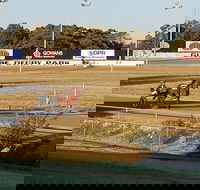 Paceway - Accommodation Gladstone