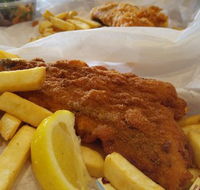Burleigh Heads Fishmongers - Accommodation Gladstone