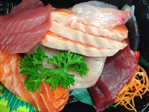 Claringbolds Sushi Bar - Accommodation Gladstone 0