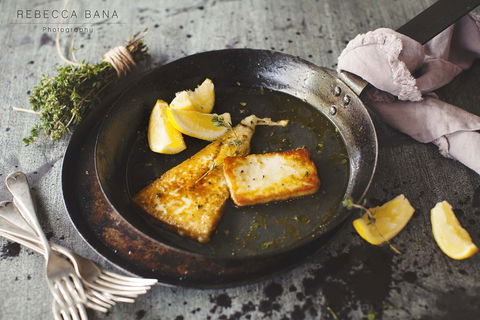 10 Greek Plates - Accommodation Gladstone 0