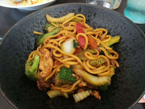 Chi Chi Cafe & Chinese Restaurant - Accommodation Gladstone 0
