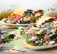 Sumo Salad - Broadbeach - Accommodation Gladstone