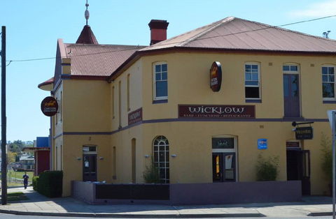 The Wicklow Hotel - Accommodation Gladstone 0