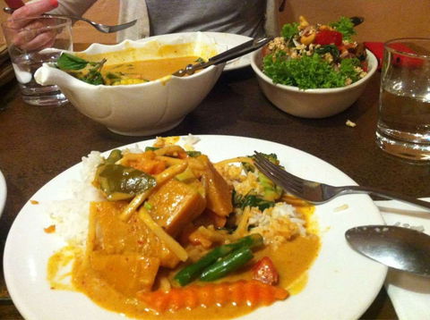 3 Mangoes Thai Eatery - Accommodation Gladstone 0