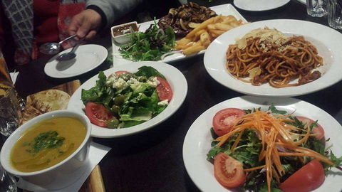 Aussie Steak 'N' Burger - Accommodation Gladstone 0
