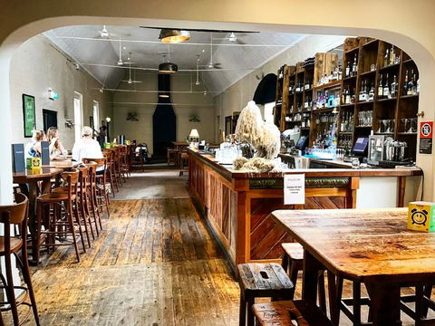 Church Bar And Woodfire Pizza - Accommodation Gladstone 0