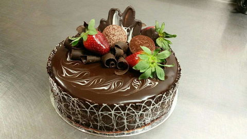 Ivanhoe Cakes - Accommodation Gladstone 0