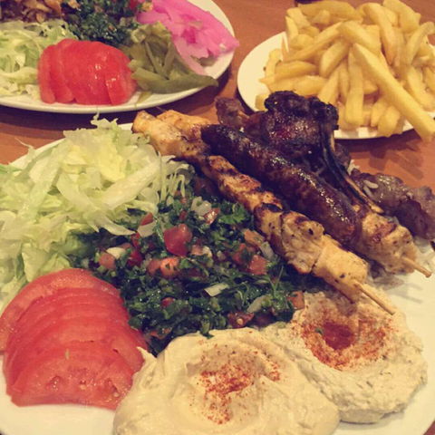 Middle Eastern Restaurant - Accommodation Gladstone 0