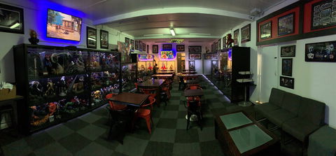 Superior Street Food Superhero Diner - Accommodation Gladstone 2
