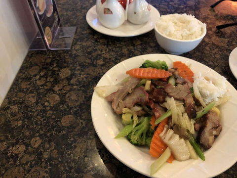 Three Little Birds Cafe - Accommodation Gladstone 0