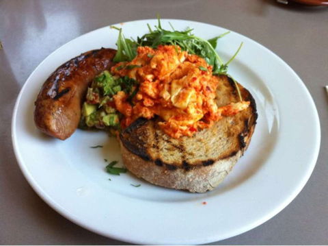 Utopia Cafe Restaurant - Accommodation Gladstone 0