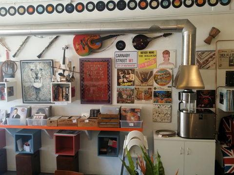 Brewster's Gallery Cafe - Accommodation Gladstone 0