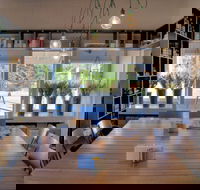 Corner Store Cafe - Accommodation Gladstone