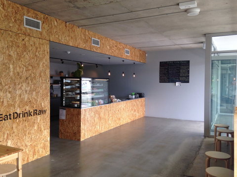 Eat Drink Raw - Accommodation Gladstone 0
