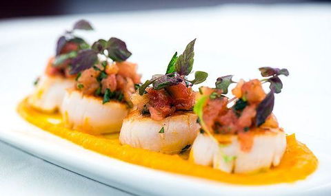 On The Inlet Seafood Restaurant - Accommodation Gladstone 13