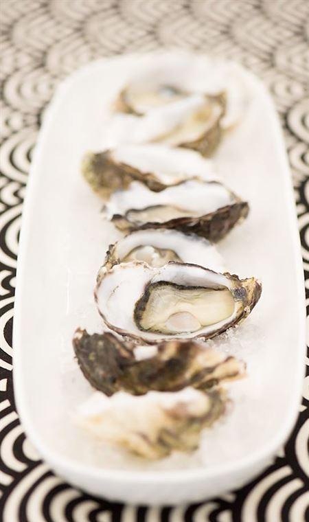 On The Inlet Seafood Restaurant - Accommodation Gladstone 4