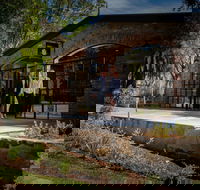 Henschke - Accommodation Gladstone